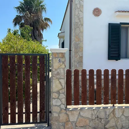 Villini Raffaela Disanti * Vieste