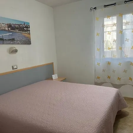 Villini Raffaela Disanti *