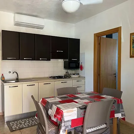 Villini Raffaela Disanti *